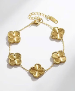 Lắc tay vàng Titan